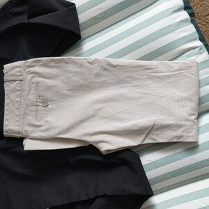 Ann Taylor cotton pants great condition size 2p love it hard to let go but gain